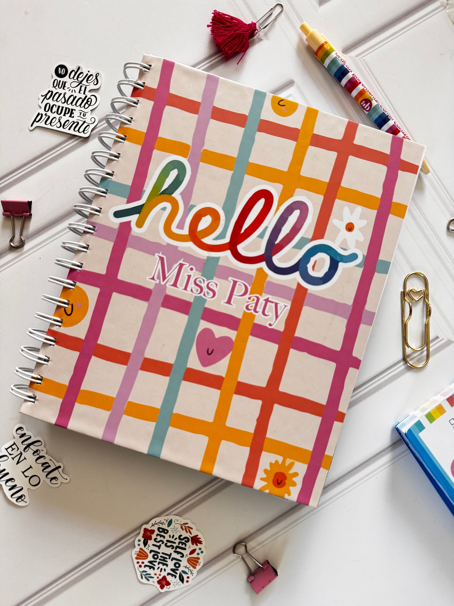Agenda escolar docente modelo Hello